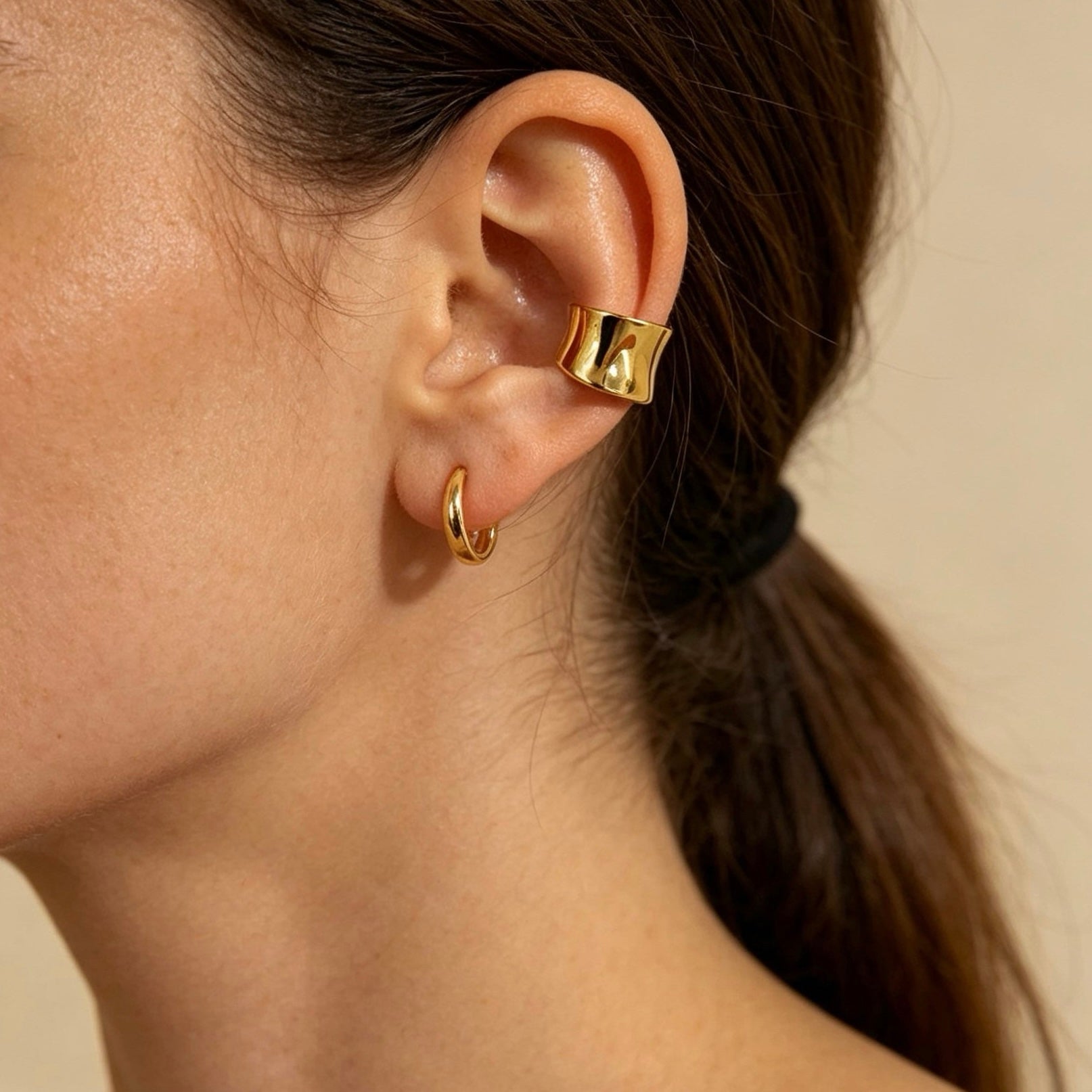 Ear cuff